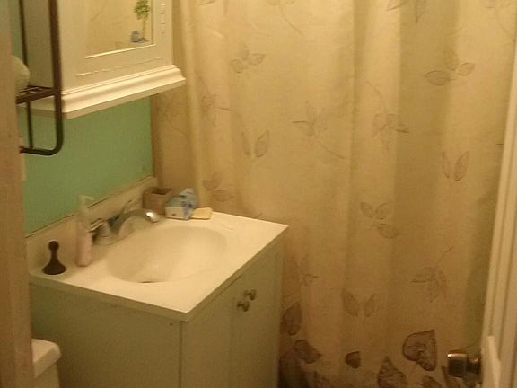 4th image of 5623 E 27th St