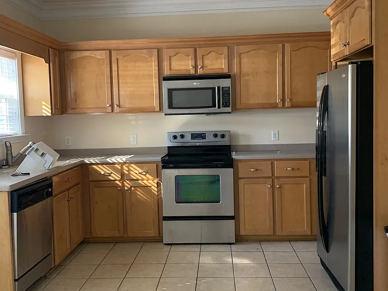 408B Bradwell St — Photo 2