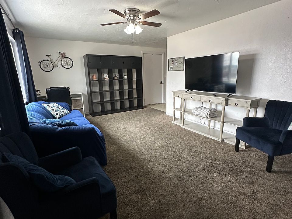 1st image of 606 Angela Dr