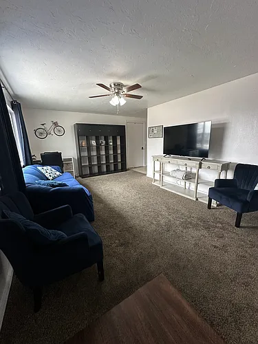 606 Angela Dr Photo 1