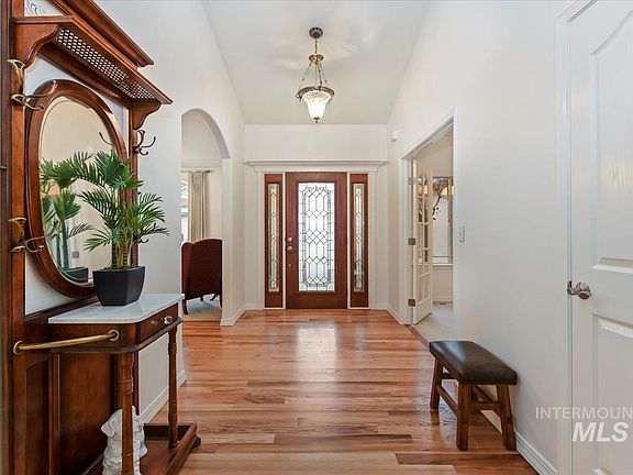 4th image of 2308 E Chimere Dr