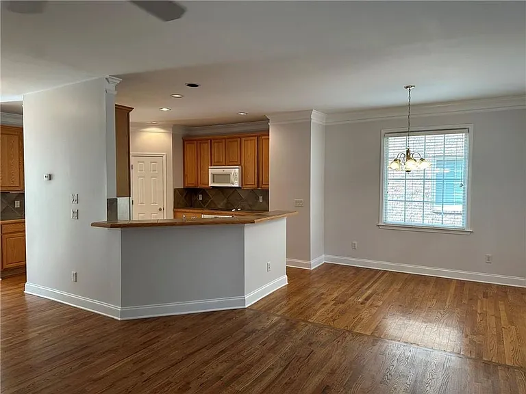 1296 Dunwoody Cv — Photo 11