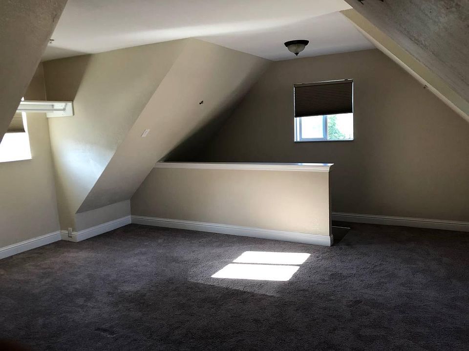 1st image of 519 Rogge St