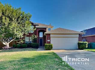 523 Pinnacle Dr, Cedar Hill, TX 75104