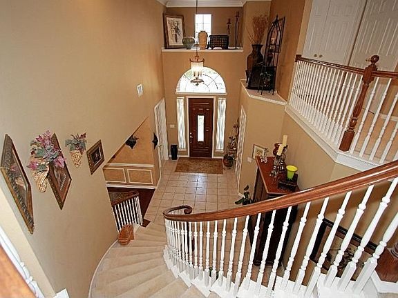 2nd image of 2706 Carterton Way