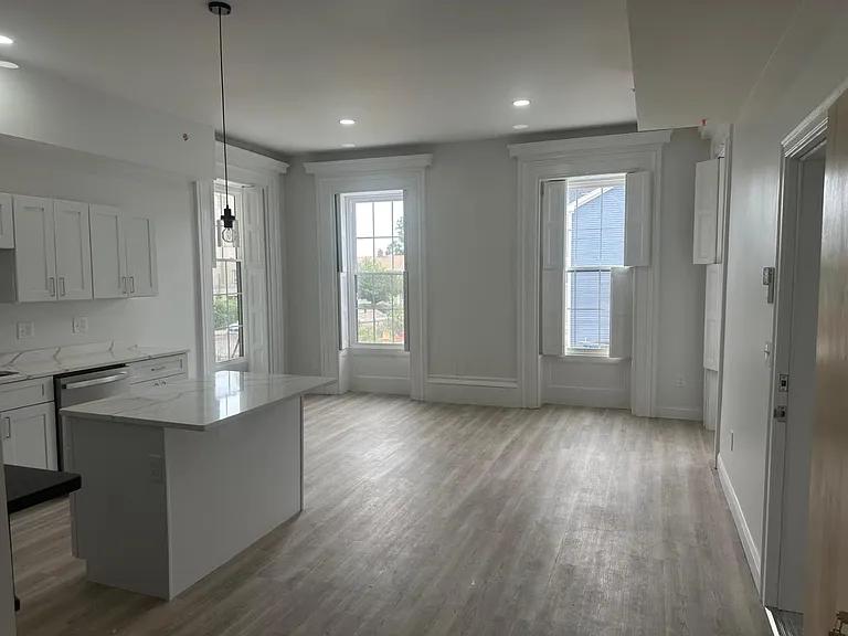 386 High St — Photo 6