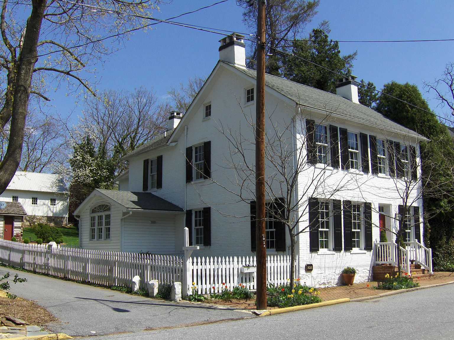7 W Main St, Burkittsville, MD 21718 Zillow