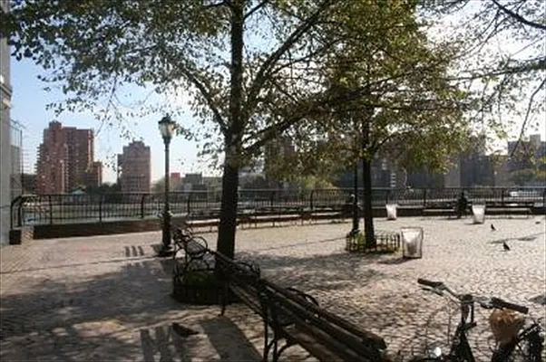 Sold by Citi Habitats | media 14