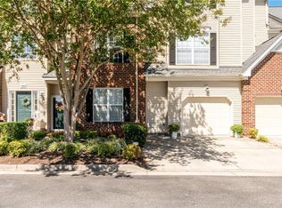 5376 Summer Cres, Virginia Beach, VA 23462
