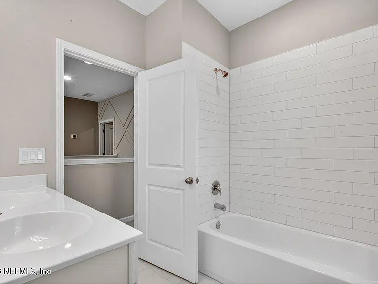 21 Yardley Court St — Photo 39