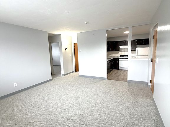 2nd image of 211 W Squantum St APT 8