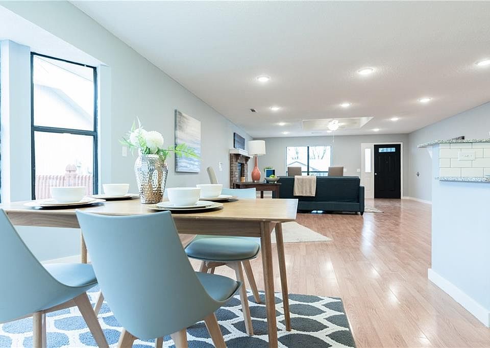 1st image of 206 Jonathan Dr