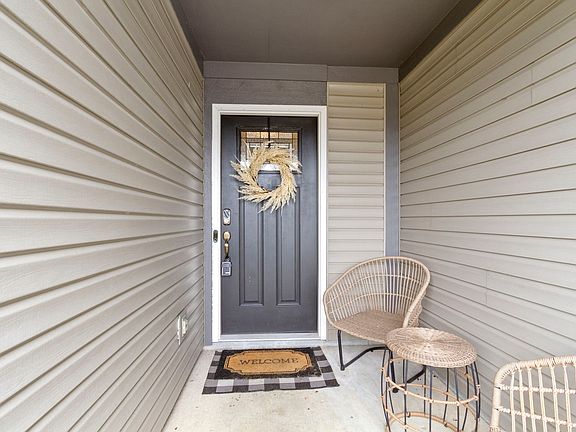 4th image of 4033 Sungate Ct