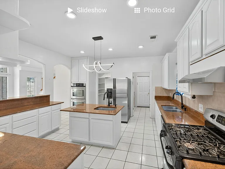 14043 Oakhill Way — Photo 33
