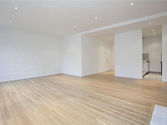 4th image of 158 9th Ave APT 2