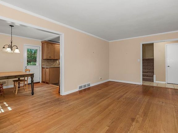 5th image of 3718 W 52nd Ter