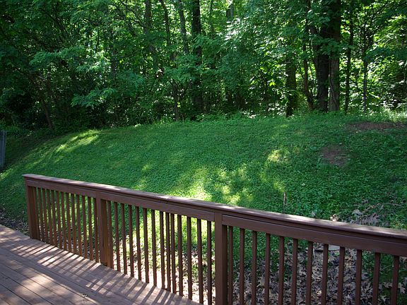 5th image of 10162 Bellflower Way