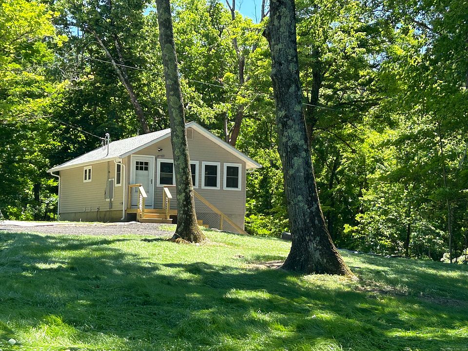 Side entry to home.