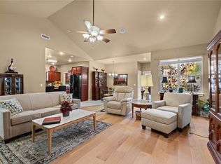 6336 W Milliken Bnd, Fayetteville, AR 72704