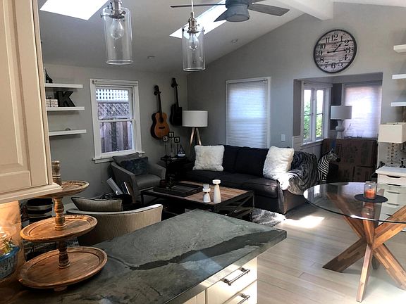 4th image of 324 Bella Vista Ave
