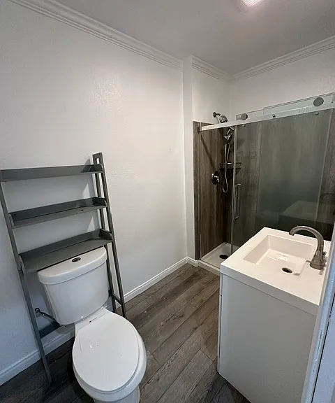 W 60th Pl — Photo 19
