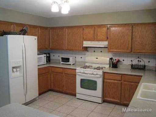 5th image of 52067 Powderhorn Dr
