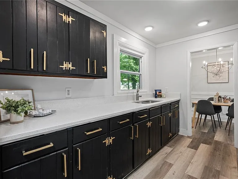 100 Pine Cir — Photo 14