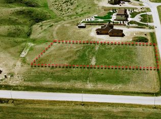 30 Edgemoor Way W, Lethbridge County, AB T1J 5R6