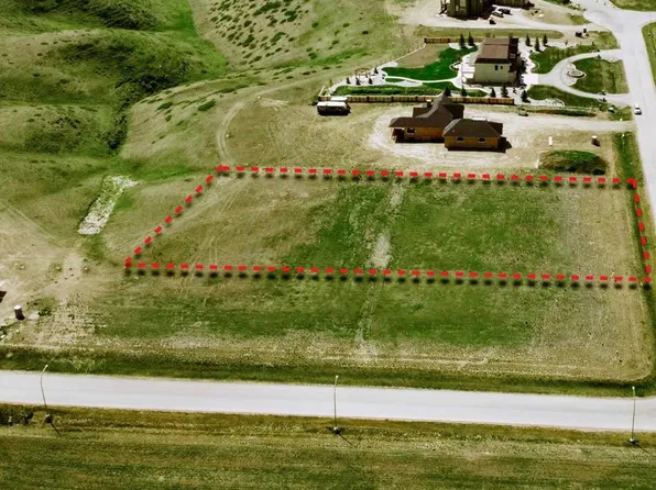 30 Edgemoor Way W, Lethbridge County, AB T1J 5R6