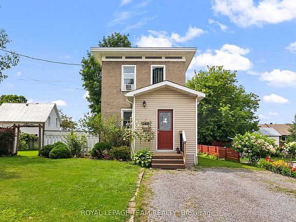 2nd image of 544 Mackay St