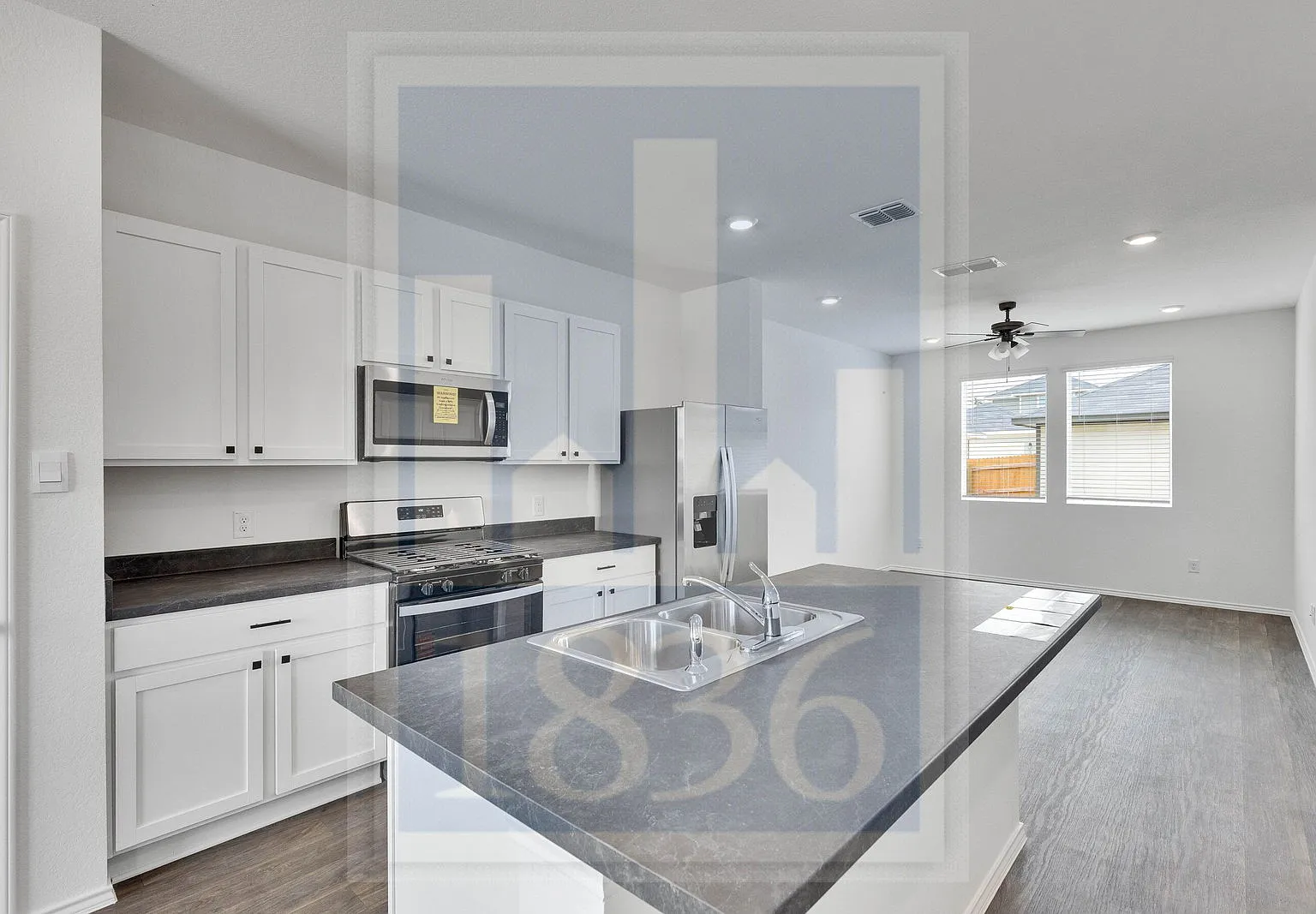 3 bed, 2.5 bath, 1461 sqft, $1,900 — Photo 4