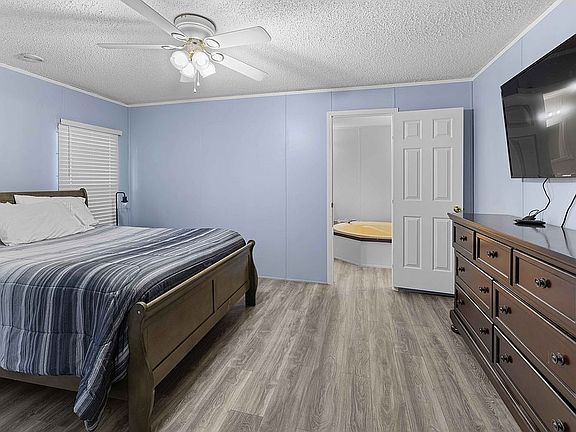 4th image of 4700 Moores Ln Lot 13