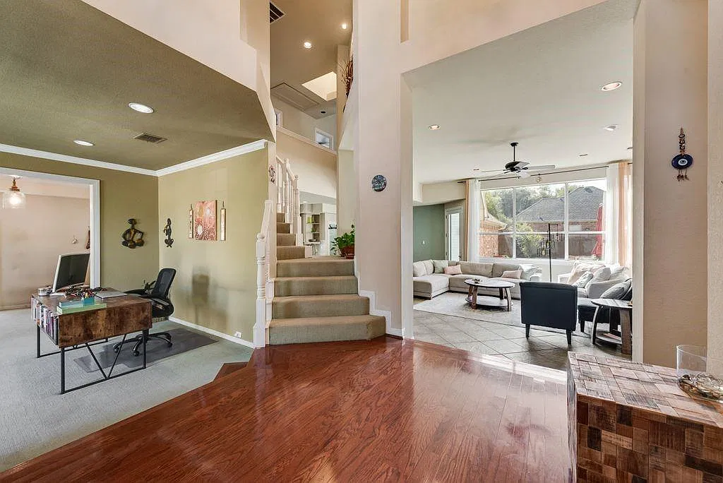 5 bed, 4.0 bath, 3557 sqft, $3,850 — Photo 4