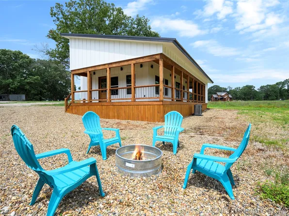 33 Appleseed Cir, Broken Bow, OK 74728