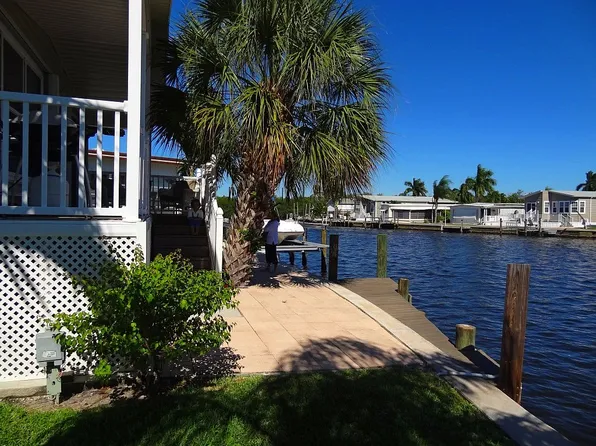 46 Doubloon Way, Fort Myers Beach, FL 33931