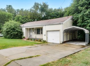 1961 S Franklin Ave, Springfield, MO 65807
