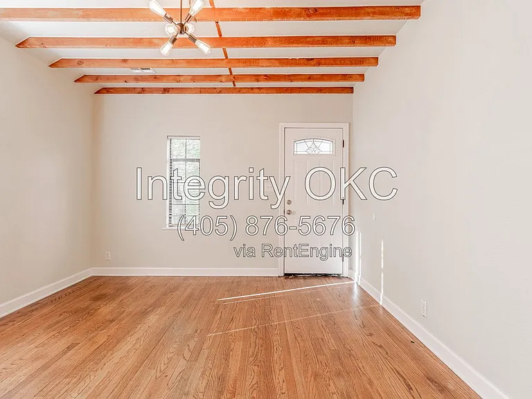 1828 Carey Pl — Photo 10