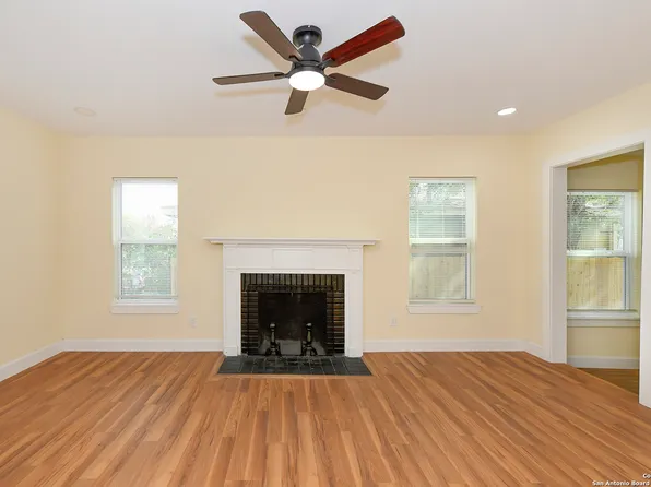 1326 W Lynwood, San Antonio, TX 78201