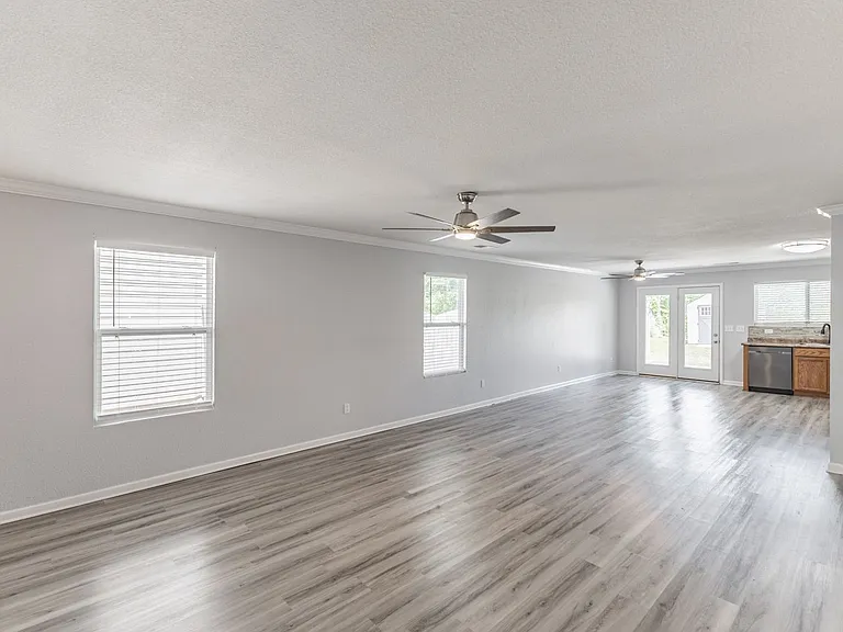 163 Sedgewick Dr — Photo 7