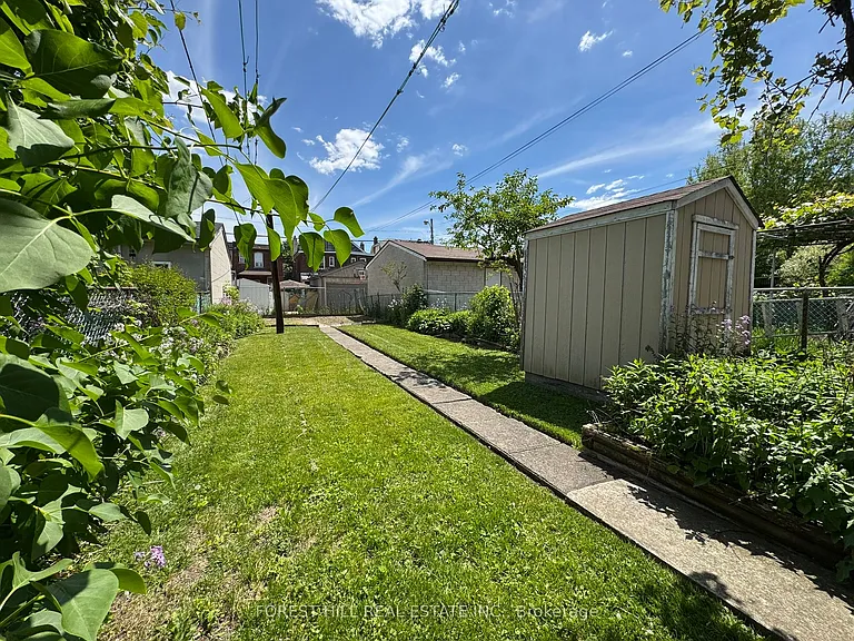 241 Delaware Ave — Photo 20