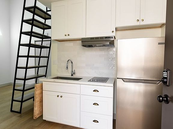 5th image of 5072-5084 Madison Ave #4