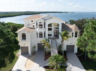 1661 Sea Breeze Dr, Tarpon Springs, FL 34689