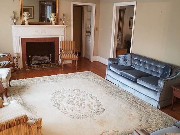 Gas logs in fireplace