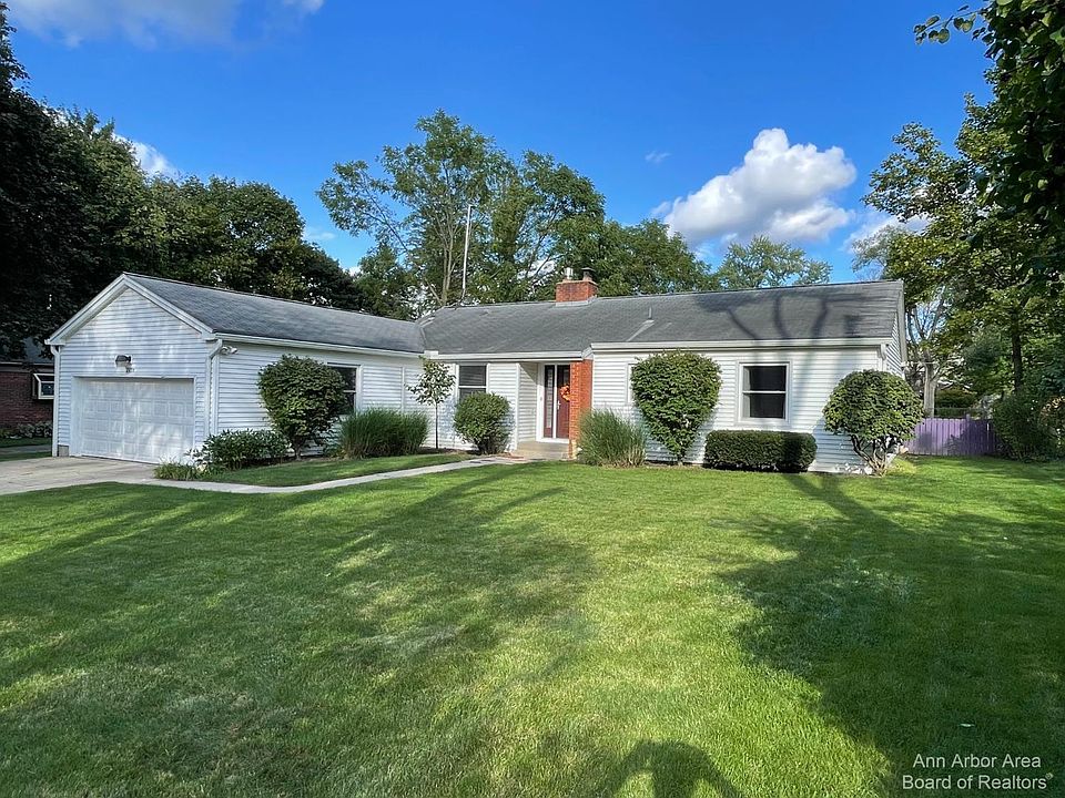 1st image of 2435 Grant Dr