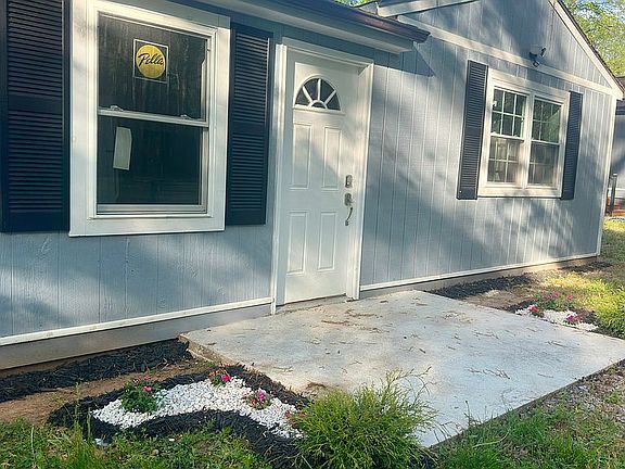 5th image of 3829 Five Forks Rd