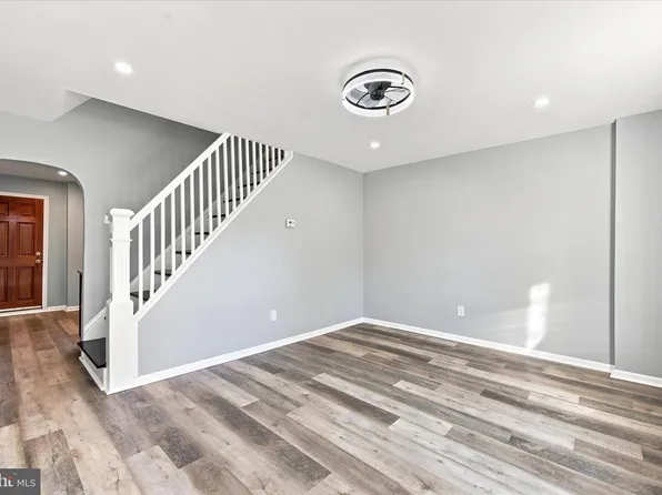 2645 Webb St, Philadelphia, PA 19125