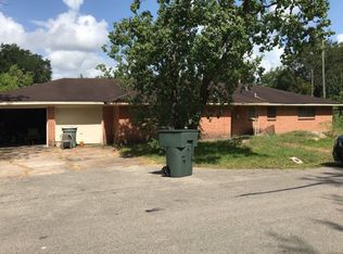 2810 S 6th St, Beaumont, TX 77701