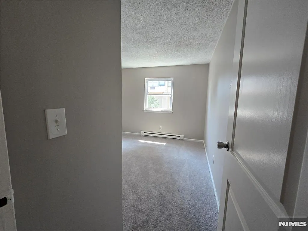 1 bed, 650 sqft, $1,775 — Photo 4