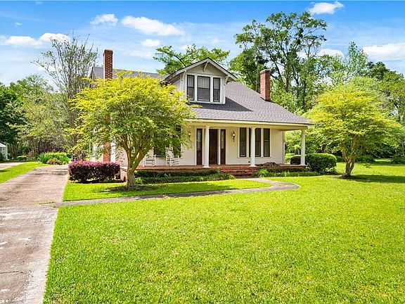 2nd image of 711 Mimosa Dr