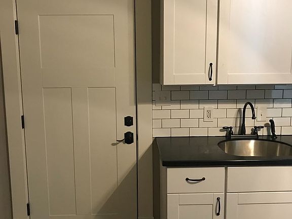 2nd image of 601 11th St NW APT 202